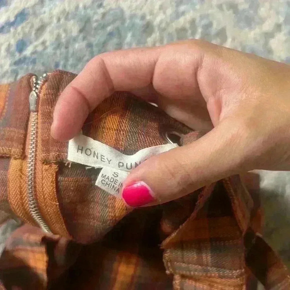 Honey punch plaid crop top size small - Picture 3 of 4